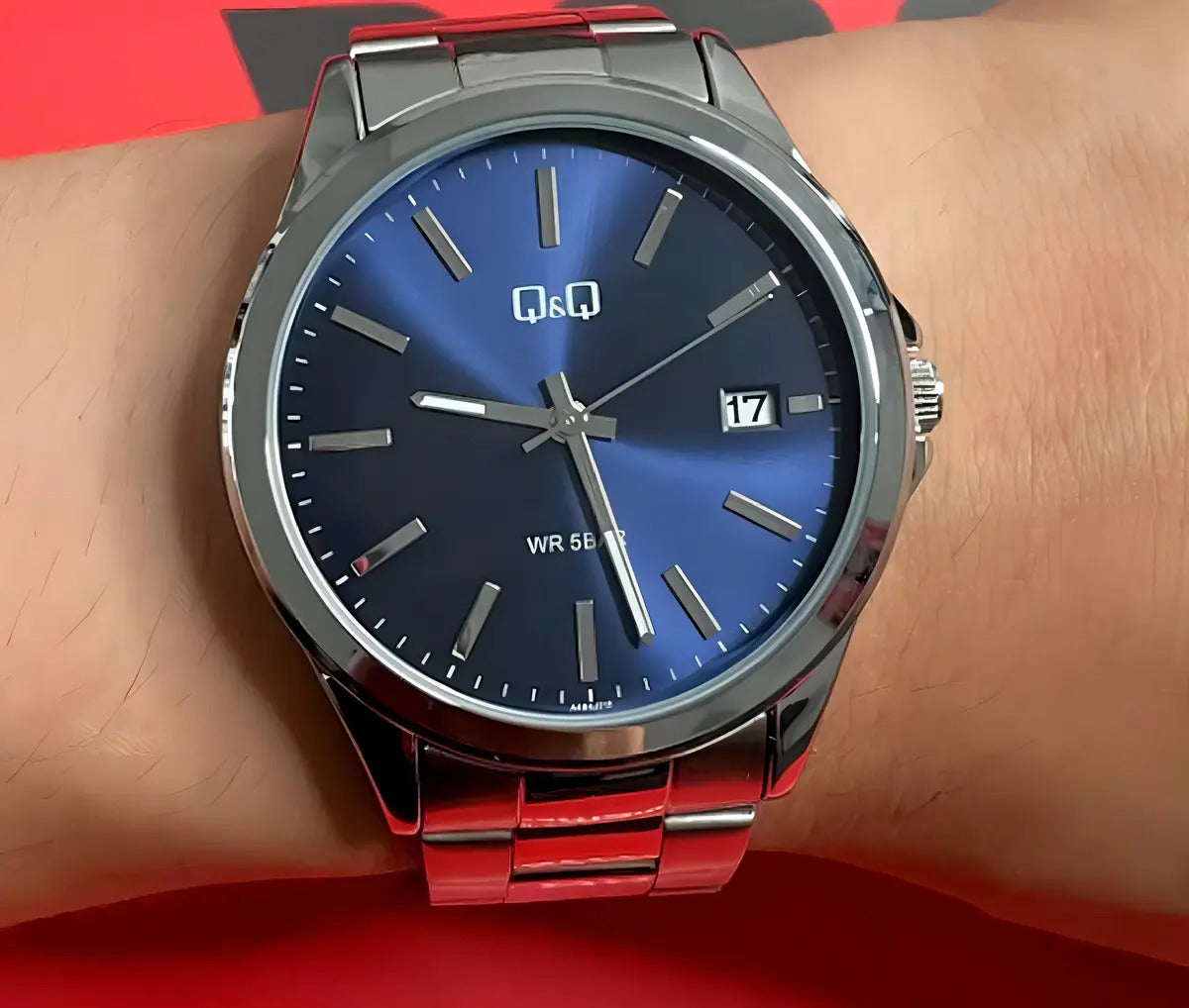 Reloj Q&q Metal Hombre 43mm A484j212y - Plateado Azul
