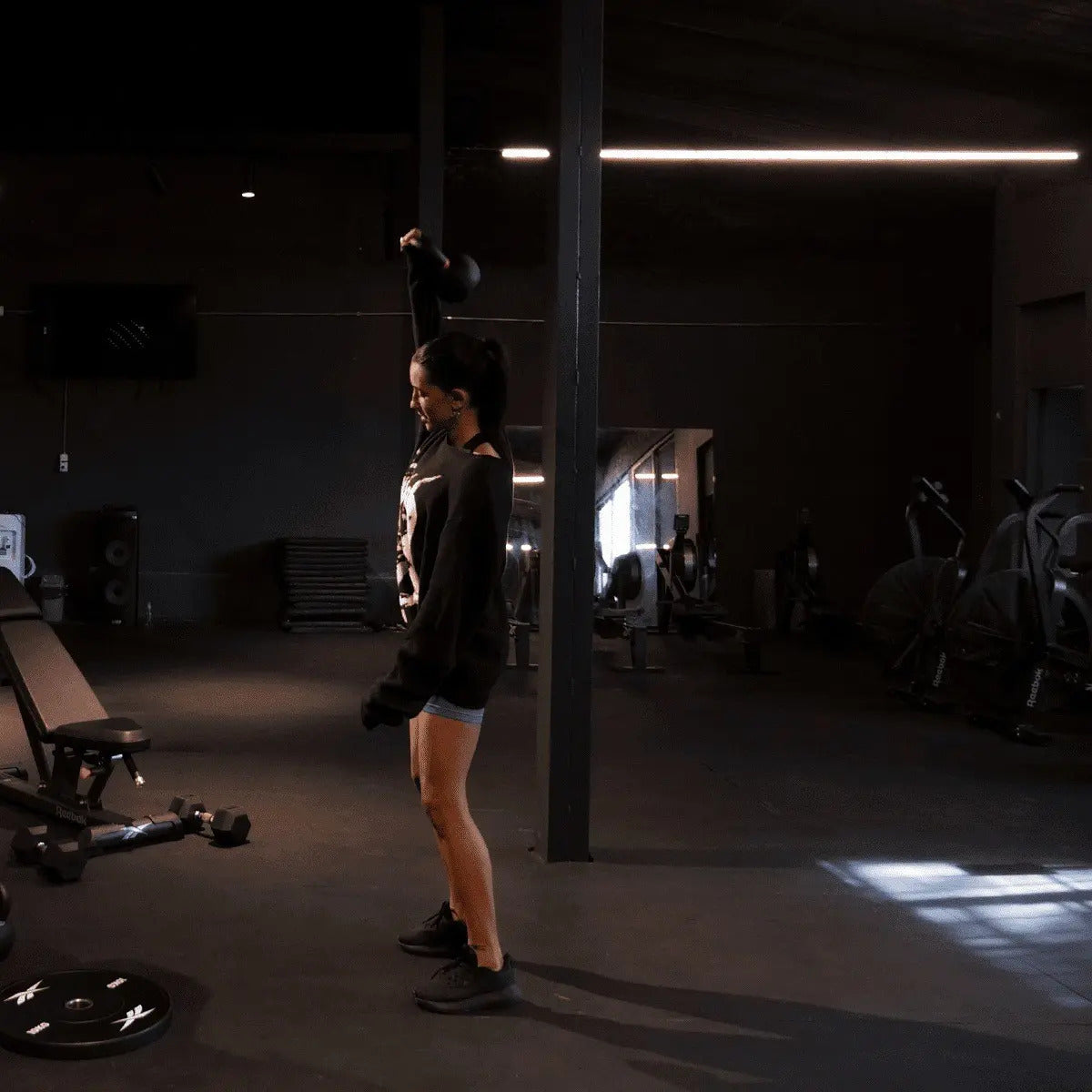 Pesa Rusa Kettlebell 32kg Reebok - Negro