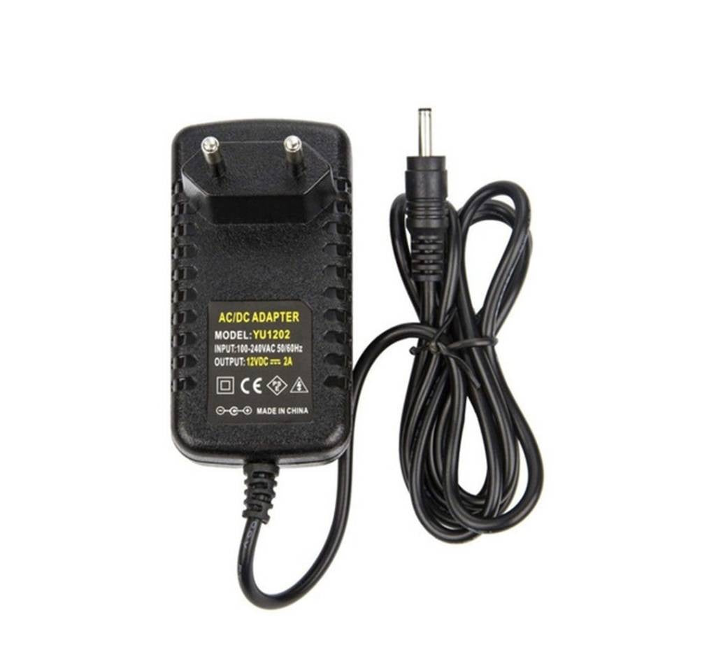 Cargador Con Puntero 12v 2a / 3.0x1.0