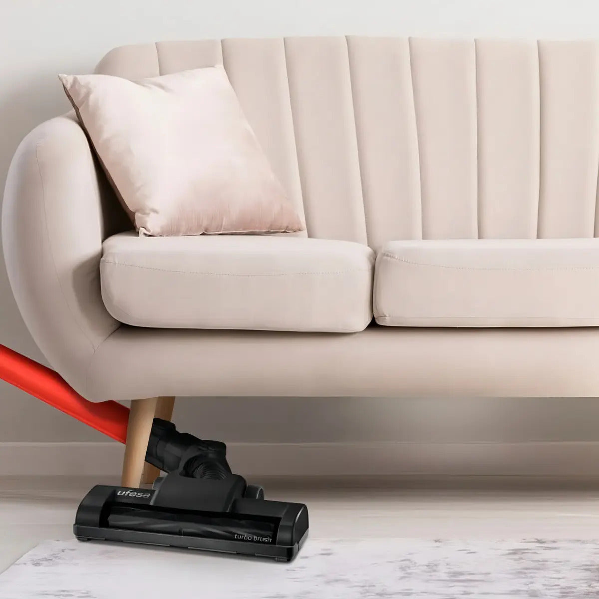 Aspiradora Escoba Ufesa 0,8 Litros Kalahari - Rojo/negro