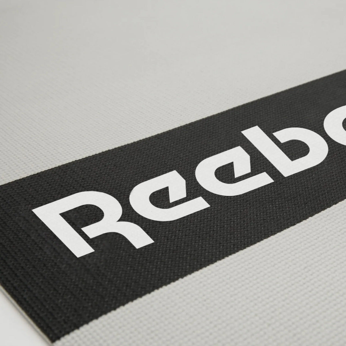Colchoneta Yoga Mat 4mm Reebok Color Blanco