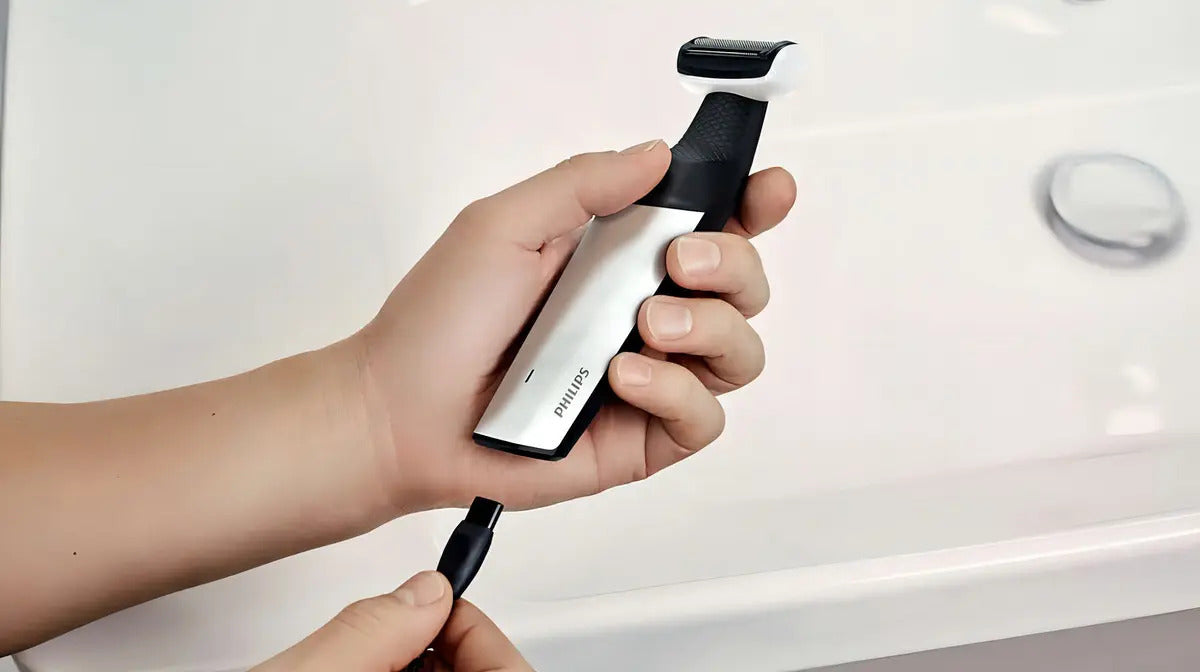 Afeitadora Corporal Philips Bodygroom Bg3005 - Blanco/negro