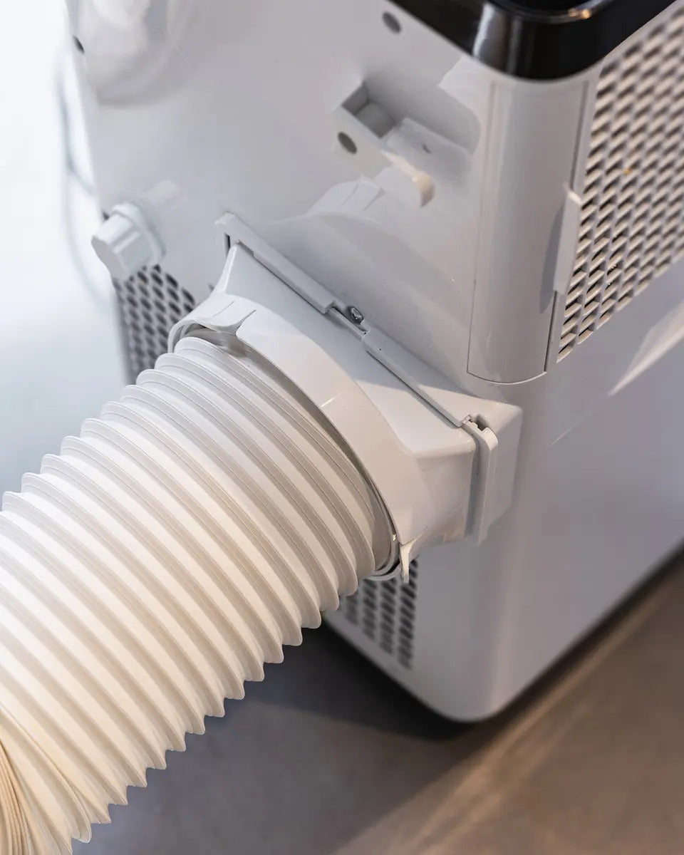 Aire Acondicionado Portátil Xion 9000btu Xi-aap9 - Blanco