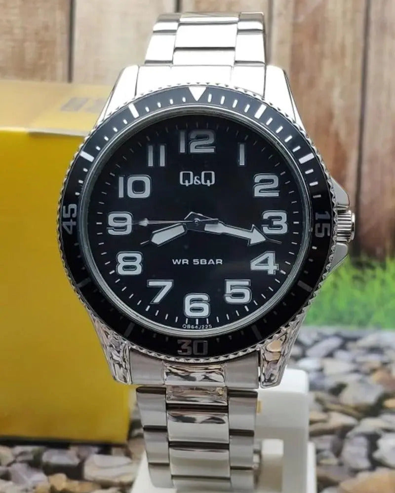 Reloj Q&q Metal Hombre 43mm Qb64j225y - Plateado Negro