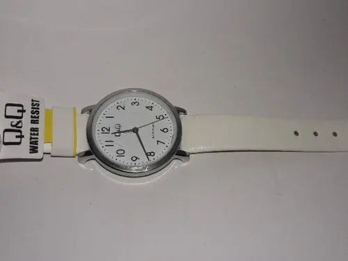 Reloj Q&q Cuero Dama 30mm Q58a-008py - Blanco