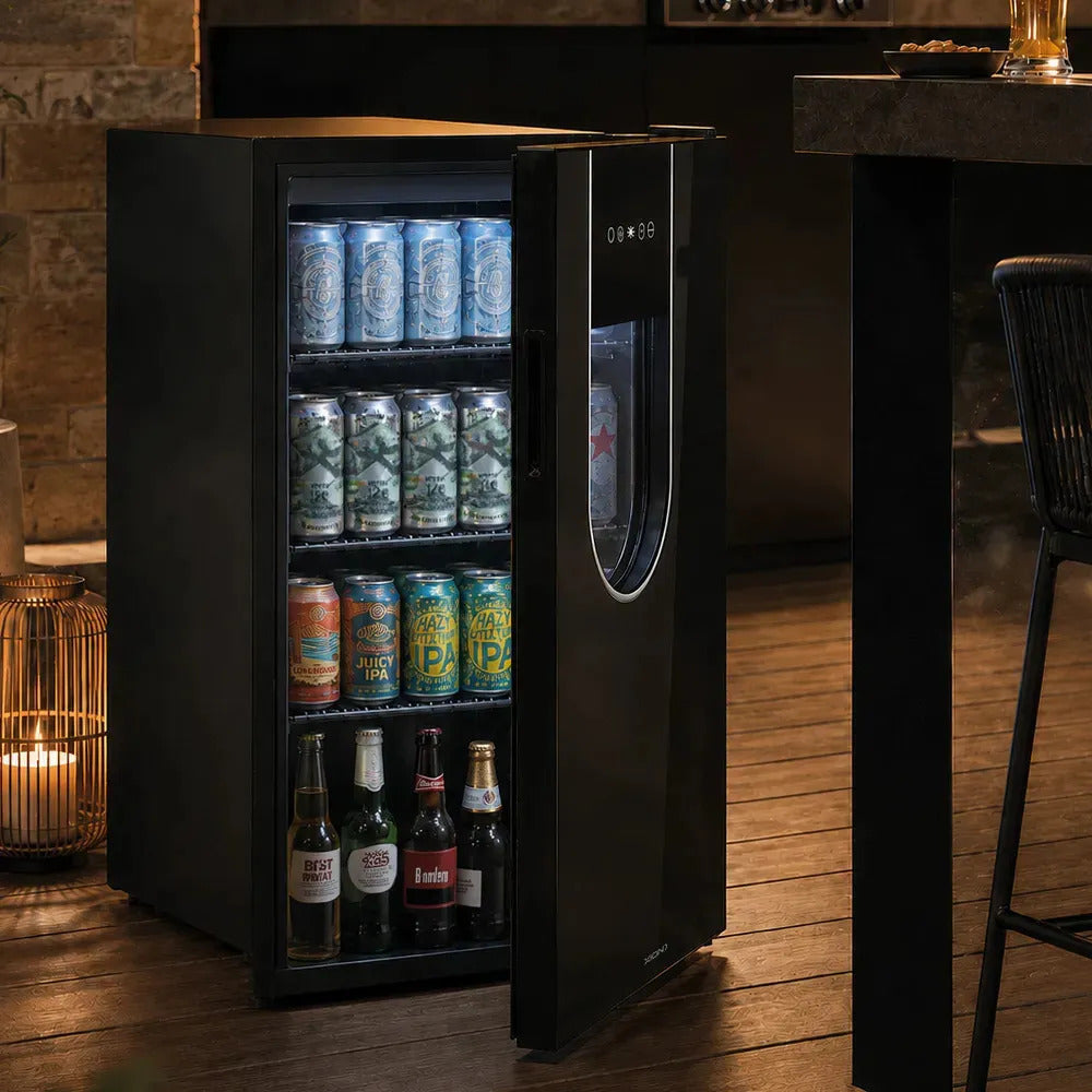 Cervecera Refrigerada Heladera Xion 62 Lts Xi-beer Negro