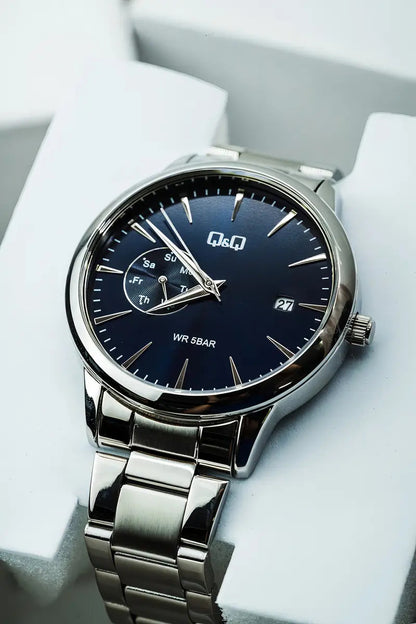 Reloj Q&q Metal Hombre 42mm A12a-008py - Plateado